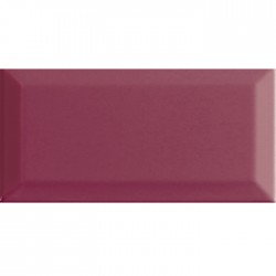Плочки за стена с размери 10 x 20 см. MALVA BRILLO BISEL