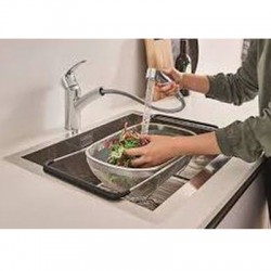 Кухненски смесител с изтеглящ се чучур Eurosmart 2015 от Grohe (Германия)